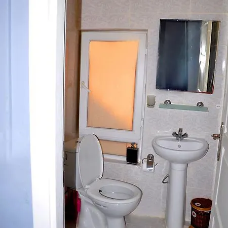 Sirinhouse 2 *